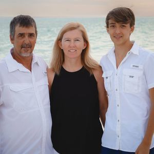 Meet your Posher, Robin